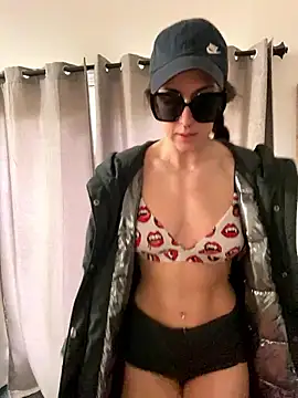 Snapshot of mrs__unknown chatting on January 16, 2026, 4:33 pm mrs unknown online show from January 16, 2026, 4:33 pm