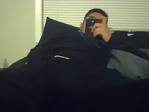 Snapshot of trans-leather chatting on February 20, 2025, 3:23 am trans-leather online show from February 20, 2025, 3:23 am