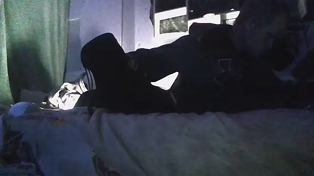 jaxx12369 online show from December 14, 2025, 4:23 pm