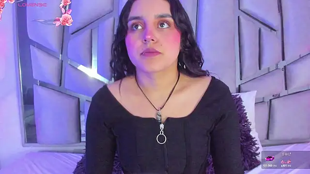 Snapshot of _Ambar-devon_ chatting on March 7, 2025, 7:27 pm Ambar-devon online show from March 7, 2025, 7:27 pm