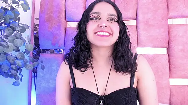  Ambar-devon  online show from October 20, 2025, 7:03 pm