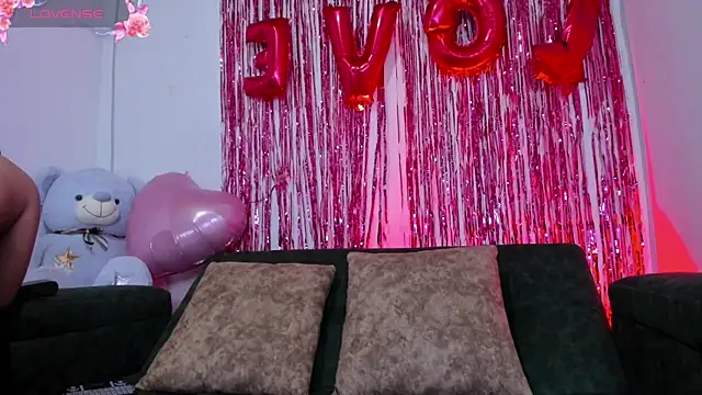 liz 25b online show from February 14, 2026, 4:13 am