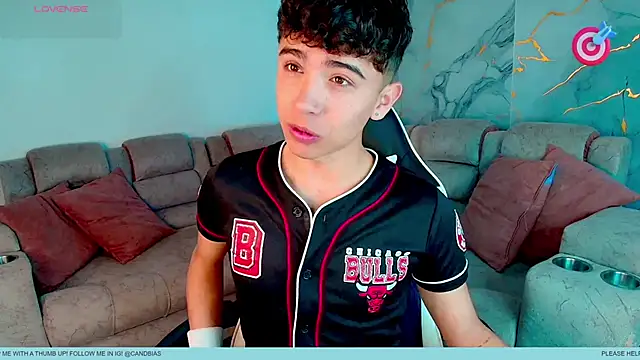 Niico Cruz online show from February 10, 2026, 10:42 pm