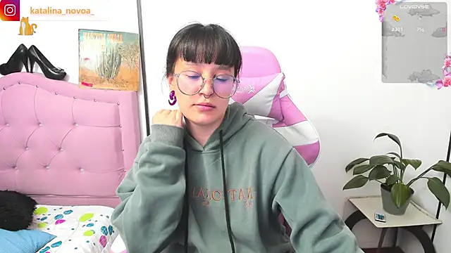 Snapshot of Katalina_novoa chatting on May 28, 2026, 1:46 am Katalina novoa online show from May 28, 2026, 1:46 am