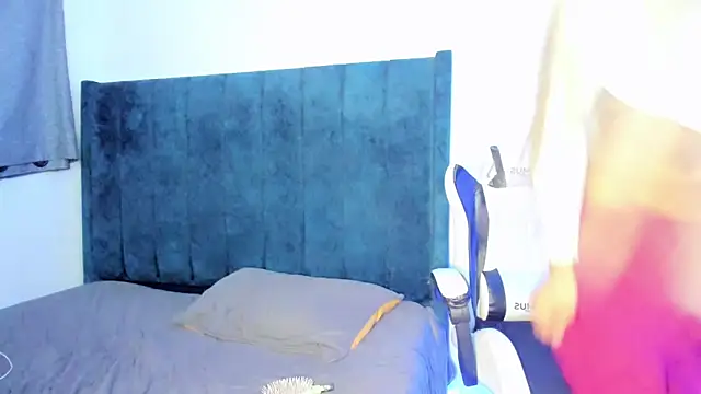 obysexy online show from December 19, 2025, 3:10 am