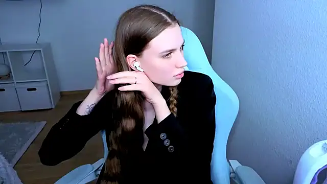 Snapshot of StellaLawless chatting on March 8, 2026, 6:22 pm StellaLawless online show from March 8, 2026, 6:22 pm