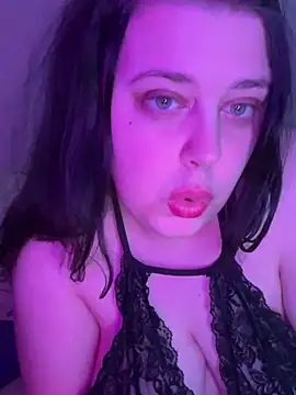 Snapshot of Vikkancs_X chatting on February 20, 2025, 7:52 pm Vikkancs X online show from February 20, 2025, 7:52 pm