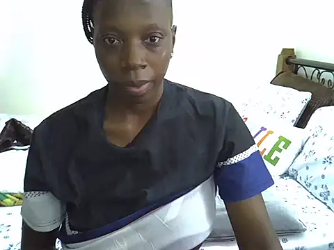 Sweet Bear online show from December 19, 2025, 3:47 pm