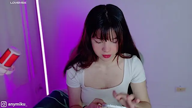 stephybrown online show from December 22, 2024, 11:31 pm