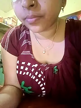 Snapshot of Payel-sharma chatting on February 13, 2025, 7:03 am Payel-sharma online show from February 13, 2025, 7:03 am