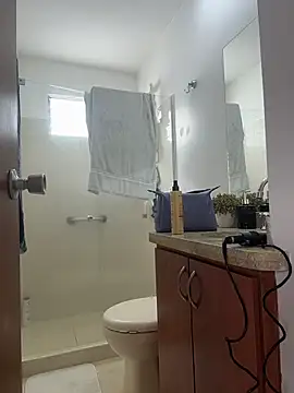 valecruz903 online show from March 18, 2026, 5:36 pm