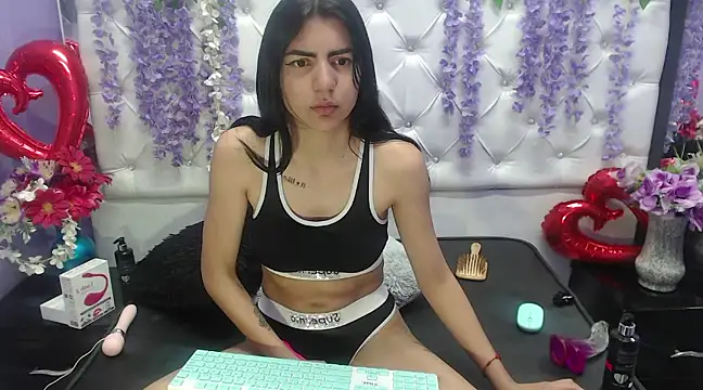 Snapshot of IsisRouse chatting on February 27, 2025, 10:11 am IsisRouse online show from February 27, 2025, 10:11 am