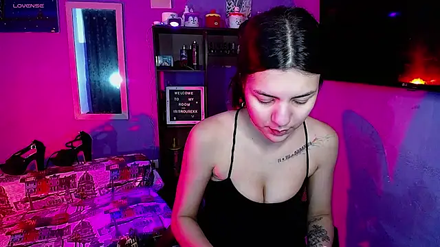 IsisRouse online show from November 26, 2025, 2:44 am