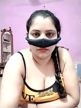 Snapshot of Ruksar-Pathan chatting on January 13, 2026, 7:18 pm Ruksar-Pathan online show from January 13, 2026, 7:18 pm