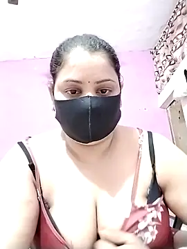 Snapshot of Ruksar-Pathan chatting on January 5, 2026, 5:38 pm Ruksar-Pathan online show from January 5, 2026, 5:38 pm