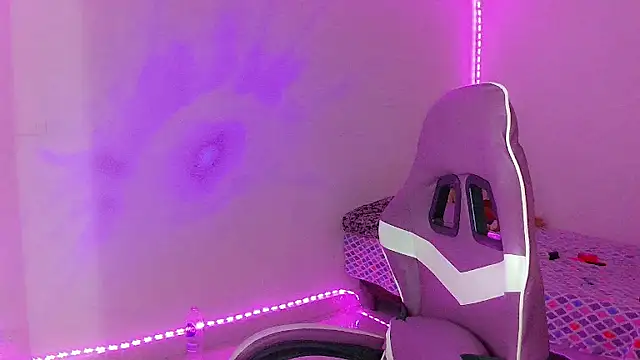 Ms-Zoehans online show from November 14, 2025, 12:47 am