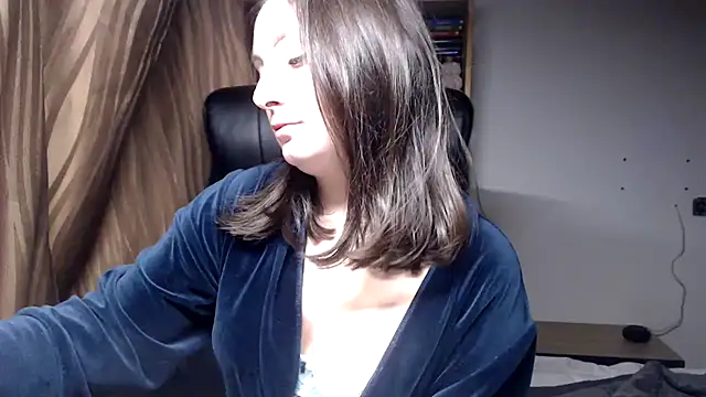 Snapshot of unicka65 chatting on January 6, 2026, 5:06 pm unicka65 online show from January 6, 2026, 5:06 pm