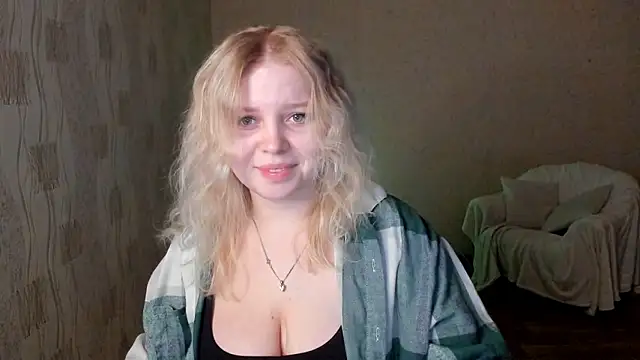 Eva Kynu online show from March 17, 2025, 1:08 pm