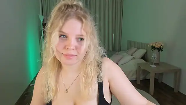 Eva Kynu online show from January 30, 2025, 2:36 pm