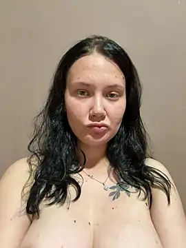 Tinti0304 online show from May 21, 2026, 7:11 pm