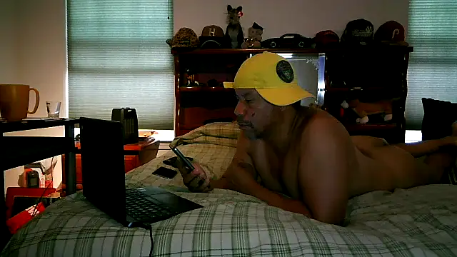 Snapshot of pimpdaddy4ever chatting on May 21, 2026, 1:19 pm pimpdaddy4ever online show from May 21, 2026, 1:19 pm
