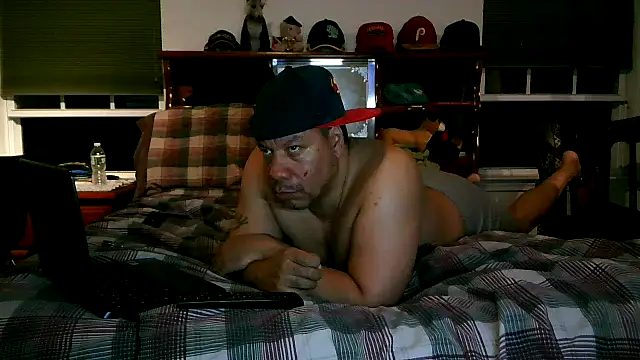 Snapshot of pimpdaddy4ever chatting on March 8, 2025, 4:34 am pimpdaddy4ever online show from March 8, 2025, 4:34 am