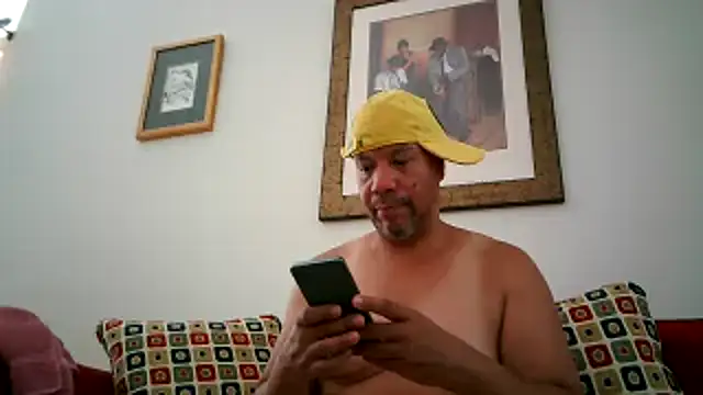 Snapshot of pimpdaddy4ever chatting on May 20, 2026, 8:28 pm pimpdaddy4ever online show from May 20, 2026, 8:28 pm