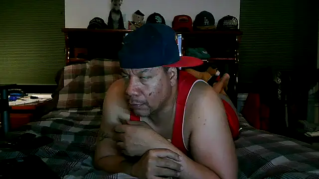 Snapshot of pimpdaddy4ever chatting on March 15, 2025, 3:40 am pimpdaddy4ever online show from March 15, 2025, 3:40 am
