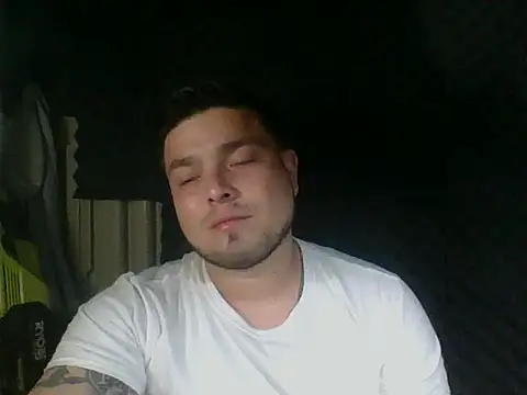 Snapshot of DirtyRcride chatting on February 26, 2025, 5:35 am DirtyRcride online show from February 26, 2025, 5:35 am