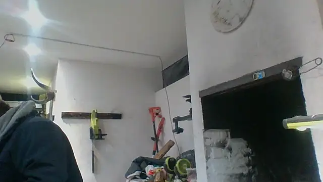 Snapshot of DirtyRcride chatting on January 10, 2025, 3:50 am DirtyRcride online show from January 10, 2025, 3:50 am