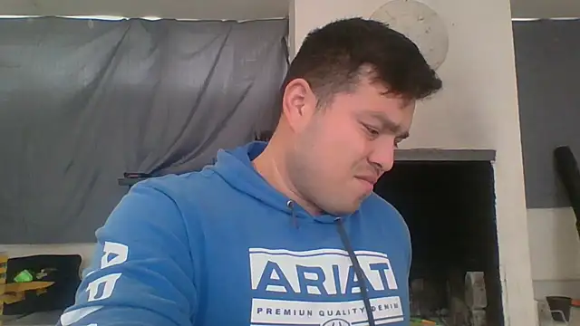 Snapshot of DirtyRcride chatting on January 28, 2025, 8:58 pm DirtyRcride online show from January 28, 2025, 8:58 pm