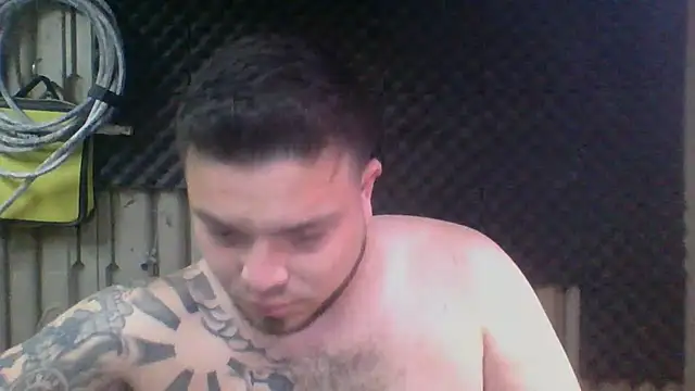 Snapshot of DirtyRcride chatting on March 19, 2025, 3:51 pm DirtyRcride online show from March 19, 2025, 3:51 pm