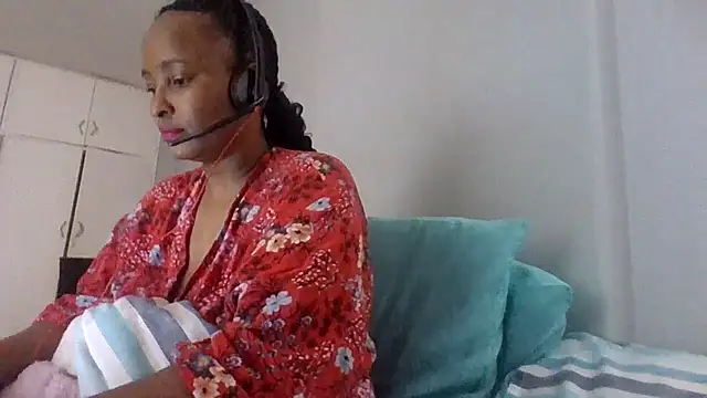 BabeAssXX online show from September 10, 2025, 1:21 pm