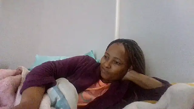 BabeAssXX online show from May 9, 2026, 7:23 am