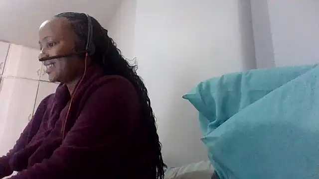 BabeAssXX online show from October 3, 2025, 7:21 am