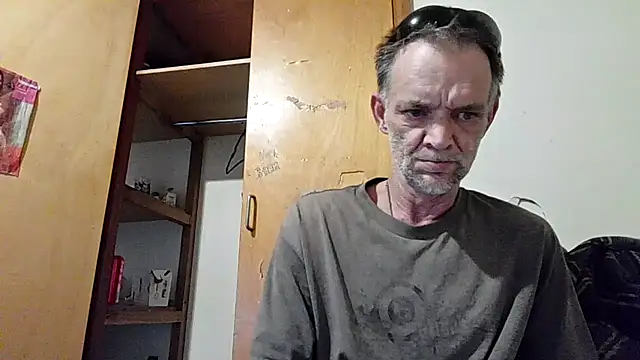 Snapshot of TooFknHorny7676@xh chatting on April 22, 2026, 1:18 pm TooFknHorny7676xh online show from April 22, 2026, 1:18 pm