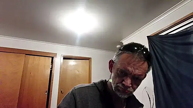 Snapshot of TooFknHorny7676@xh chatting on May 11, 2026, 3:29 pm TooFknHorny7676xh online show from May 11, 2026, 3:29 pm