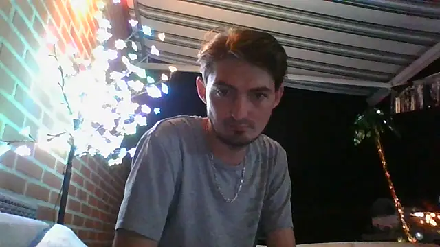Snapshot of Wesleymodel chatting on August 6, 2026, 9:54 pm Wesleymodel online show from August 6, 2026, 9:54 pm