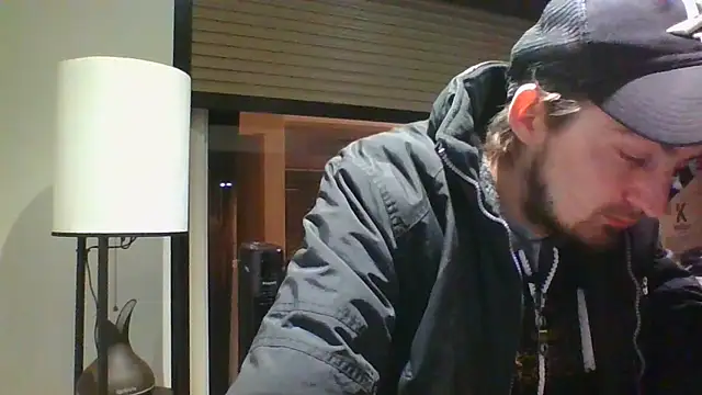 Wesleymodel online show from March 25, 2026, 7:02 pm