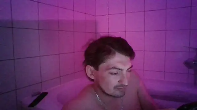 Wesleymodel online show from April 2, 2026, 12:40 am