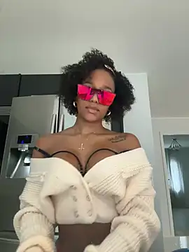 Snapshot of Black_Dolll chatting on March 4, 2025, 7:30 am Black Dolll online show from March 4, 2025, 7:30 am