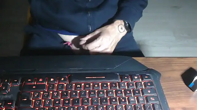 Adri gard online show from November 9, 2025, 9:19 pm