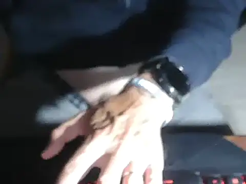 Adri gard online show from September 27, 2025, 8:26 pm