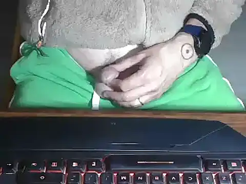 Adri gard online show from March 22, 2025, 9:42 pm