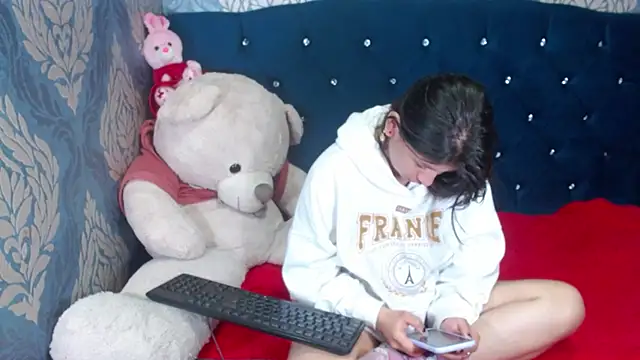 Lilyevansx online show from March 11, 2025, 12:50 pm