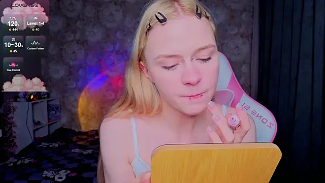 Milia Parker online show from March 27, 2026, 1:36 am