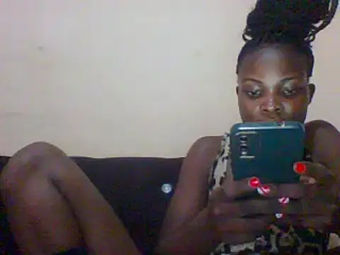 Snapshot of sexxyqueenn22 chatting on December 20, 2024, 9:50 pm sexxyqueenn22 online show from December 20, 2024, 9:50 pm