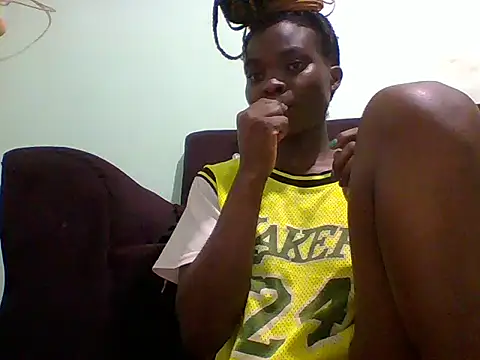 Snapshot of sexxyqueenn22 chatting on November 4, 2025, 10:02 pm sexxyqueenn22 online show from November 4, 2025, 10:02 pm