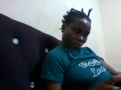 Snapshot of sexxyqueenn22 chatting on February 16, 2025, 10:00 pm sexxyqueenn22 online show from February 16, 2025, 10:00 pm