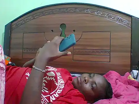 Snapshot of sexxyqueenn22 chatting on October 4, 2025, 1:56 pm sexxyqueenn22 online show from October 4, 2025, 1:56 pm